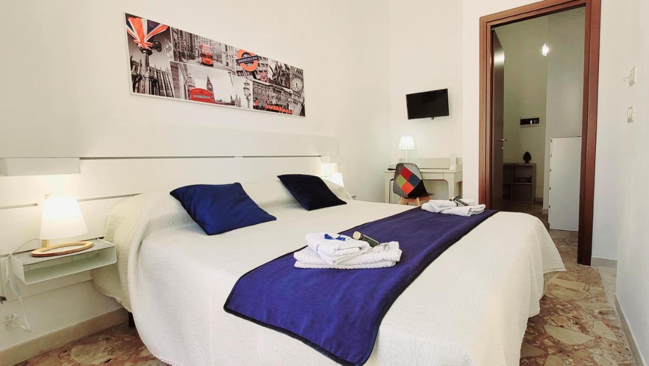 Zanzi 'S Charming Rooms Avola Esterno foto