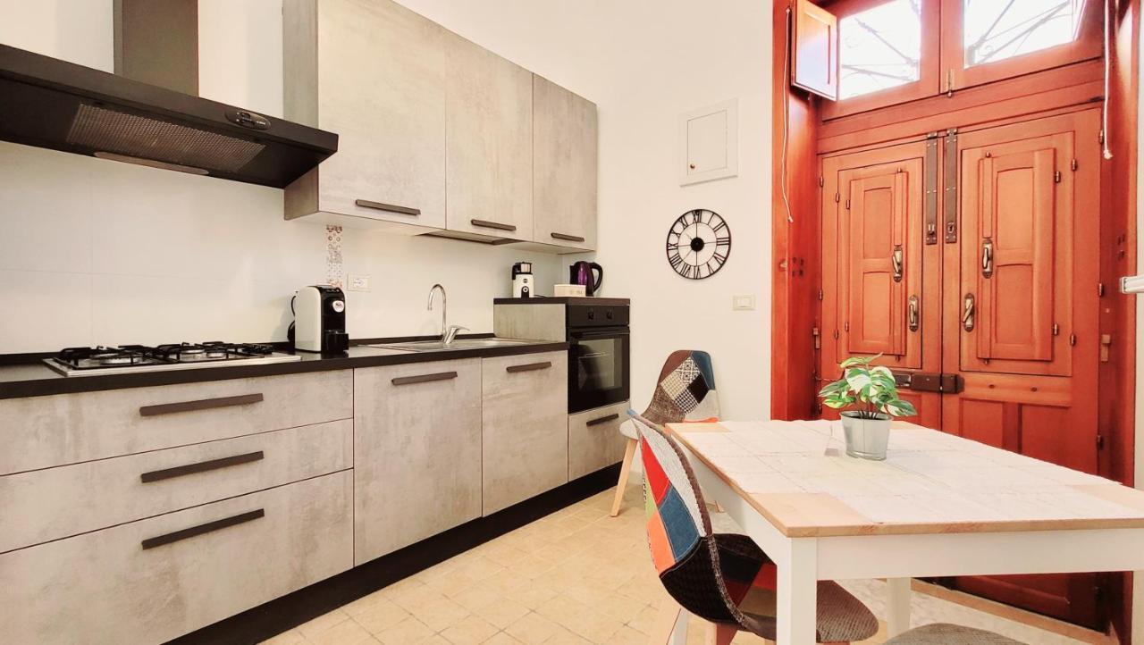 Zanzi 'S Charming Rooms Avola Esterno foto