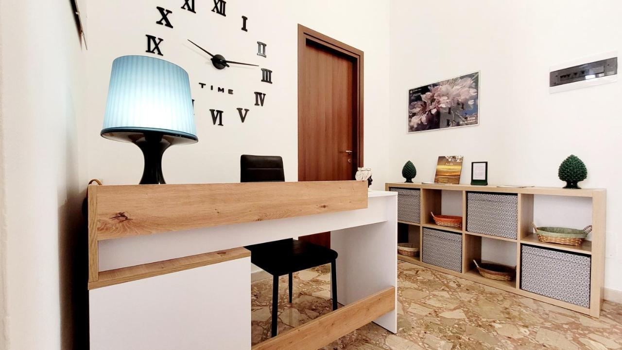 Zanzi 'S Charming Rooms Avola Esterno foto