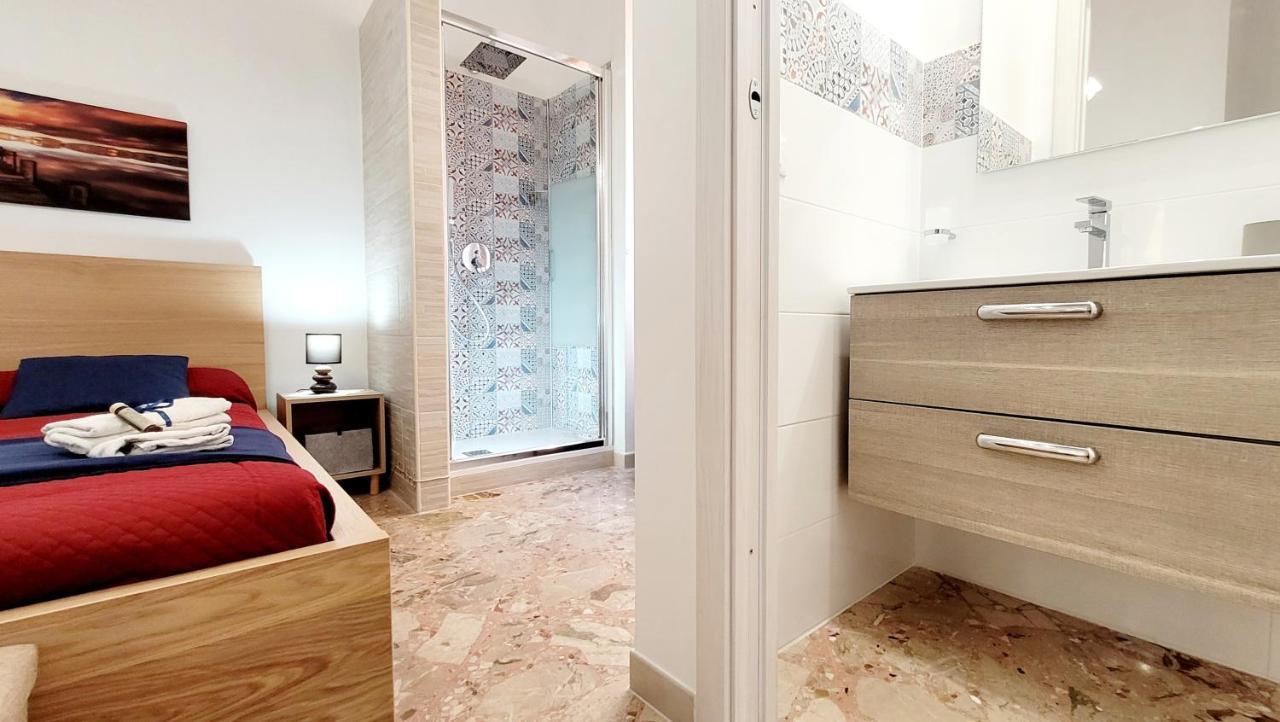 Zanzi 'S Charming Rooms Avola Esterno foto