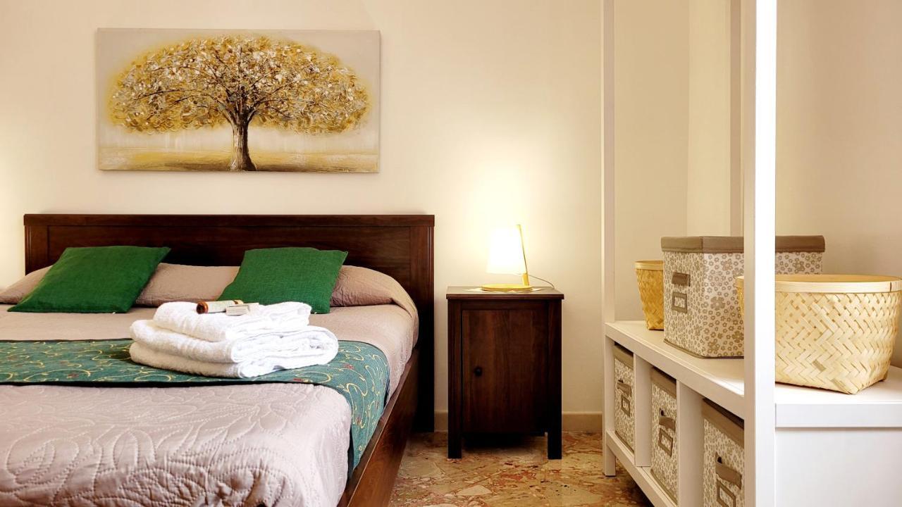 Zanzi 'S Charming Rooms Avola Esterno foto