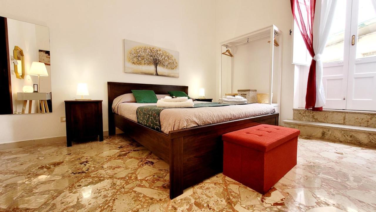 Zanzi 'S Charming Rooms Avola Esterno foto